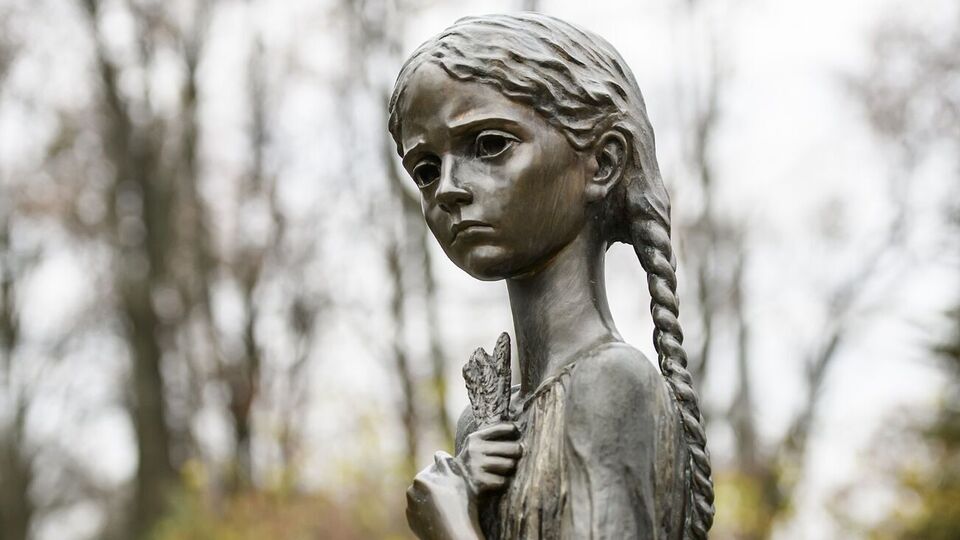 За даними спікера Ради, Голодомор визнали геноцидом українського народу 23 іноземні парламенти