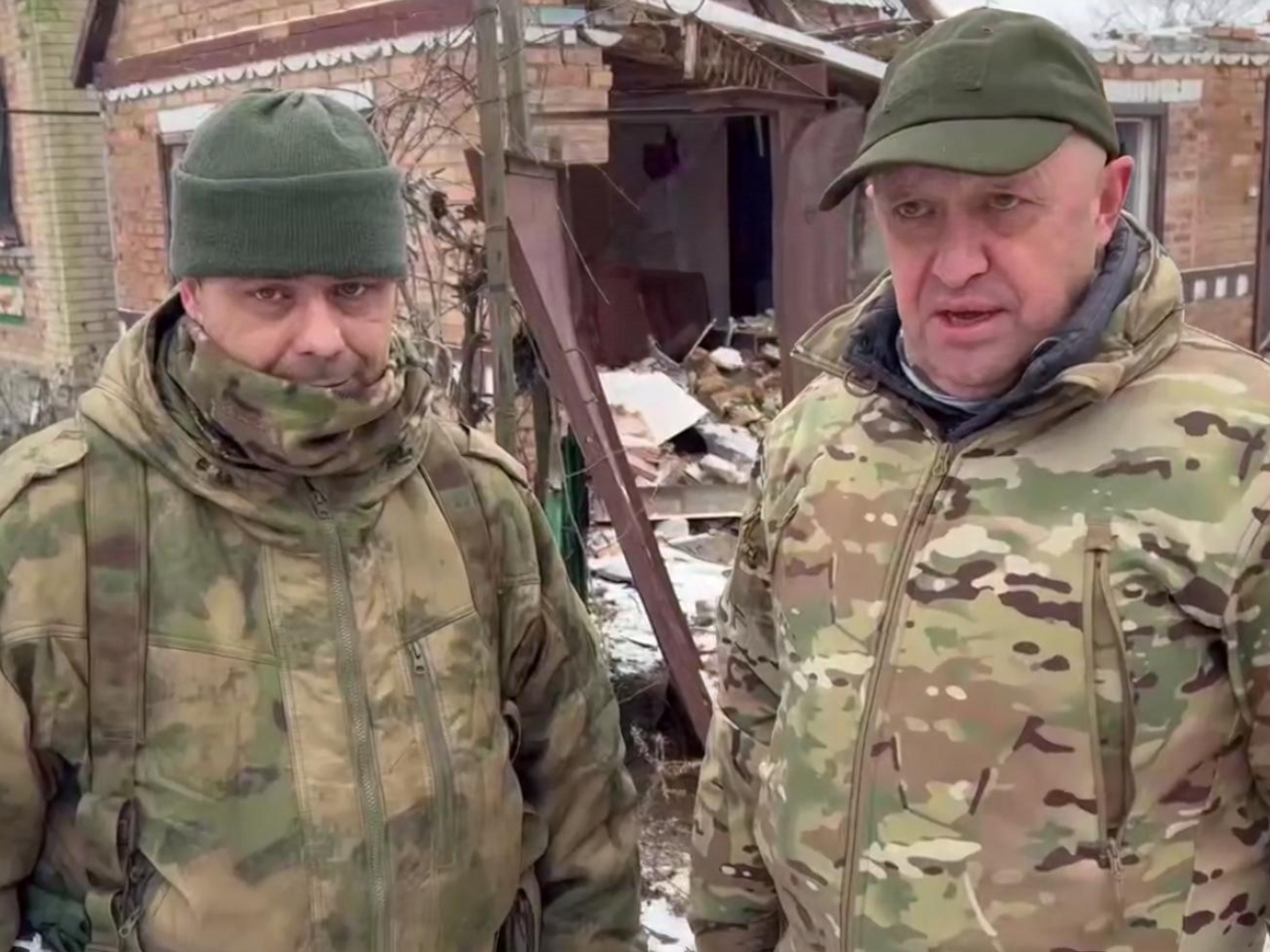 Пригожин на камеру похвалил Елизарова за "взятие" Соледара