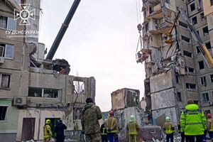В настоящее время известно о 45 погибших, среди них – шесть детей. 79 человек (16 из них – дети) получили ранения