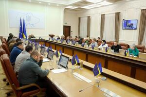 Внеочередное заседание правительства Украины состоится "в районе 15.00" 18 января, отметили в МВД