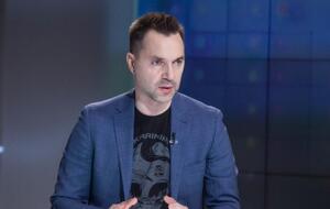 Арестович рассказал об общении с французами и немцами