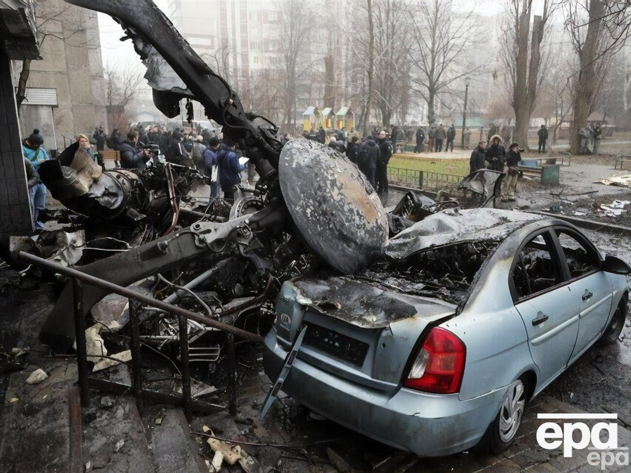 ДСНС продовжує пошуково-рятувальні роботи у Броварах, уточнена кількість жертв авіакатастрофи – 14 осіб