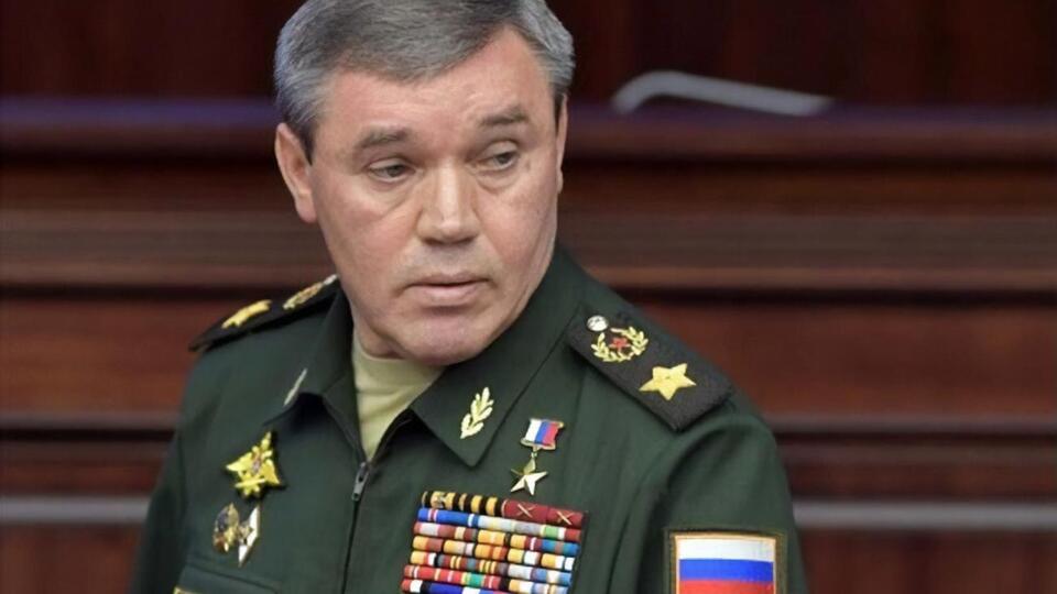 ЧВК "Вагнер" в состав ВС РФ не входит, заявил Герасимов