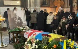 С 17 декабря в церкви Кашвети в центре Тбилиси проходит панихида