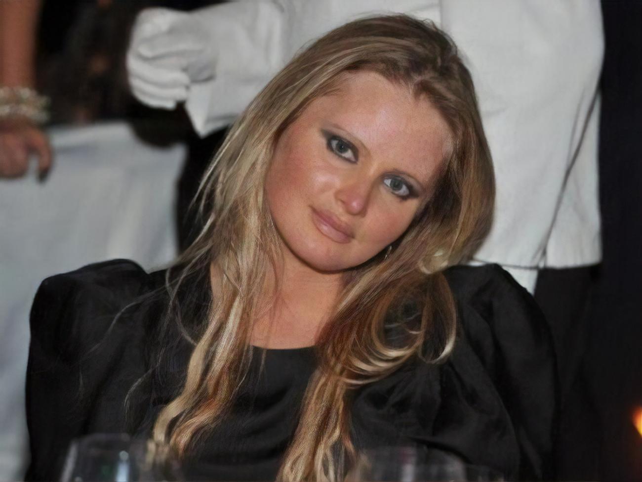 Ведуча лікувалася від наркотичної та алкогольної залежності, а на життя заробляла ескортом