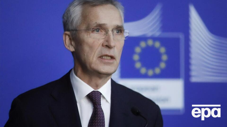 Столтенберг: Украине нужно больше военной помощи