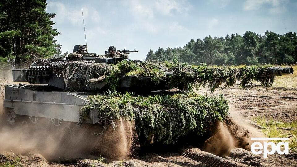 Шольц і Байден поговорили про танки для України, пишуть ЗМІ