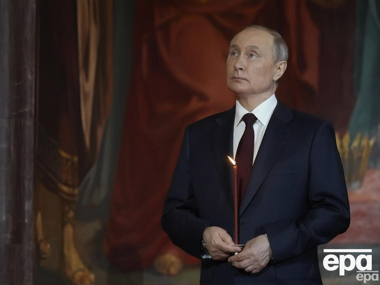 Путин держится у власти в РФ уже 23 года "за счет своей простоты, будь он чуть сложнее&nbsp;&ndash; слетел бы", считает Арестович