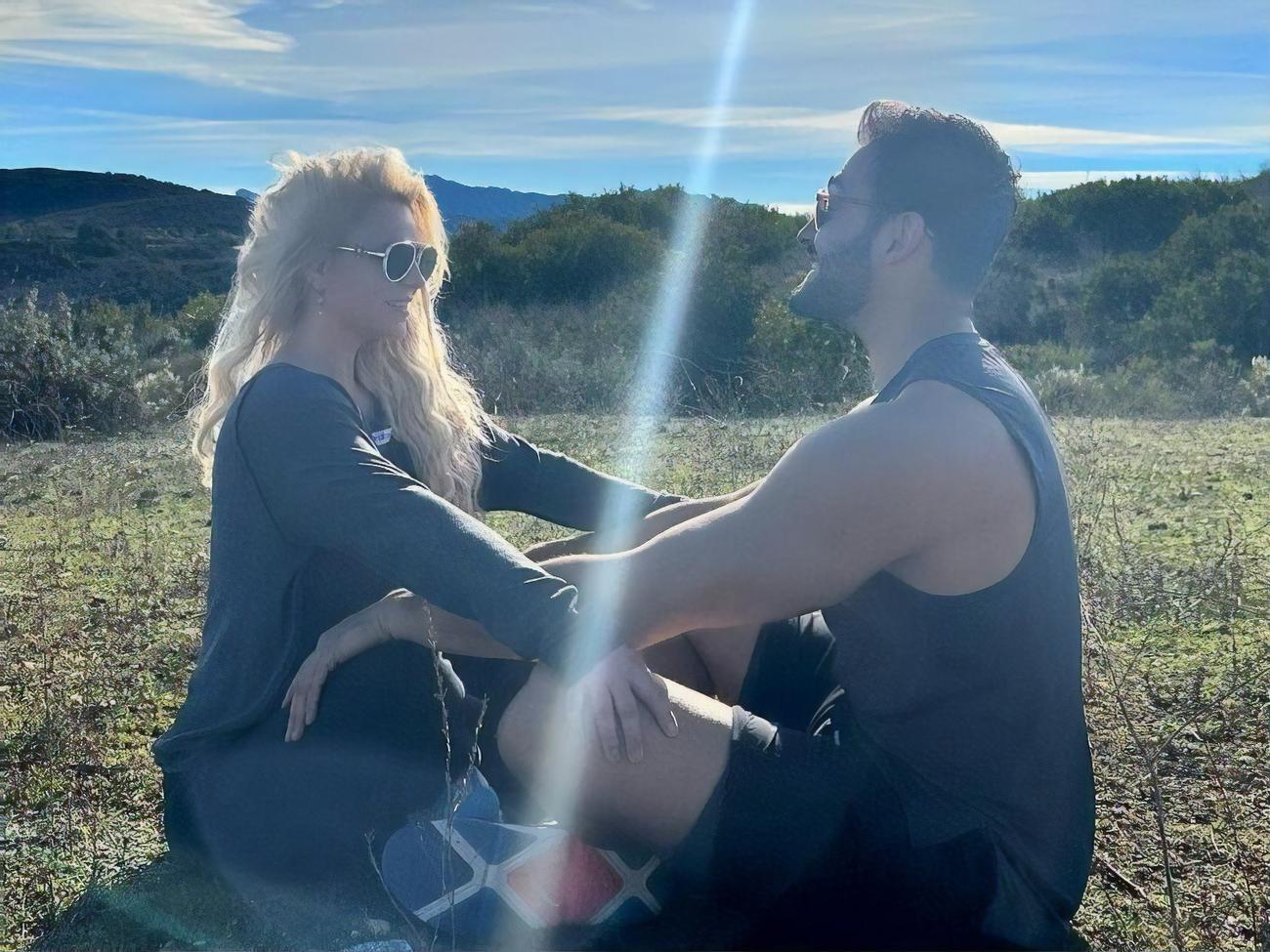 Спірс вийшла заміж за Асгарі влітку 2022 року