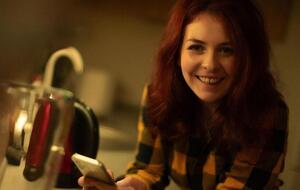 Пташка присвятила татуювання батькам