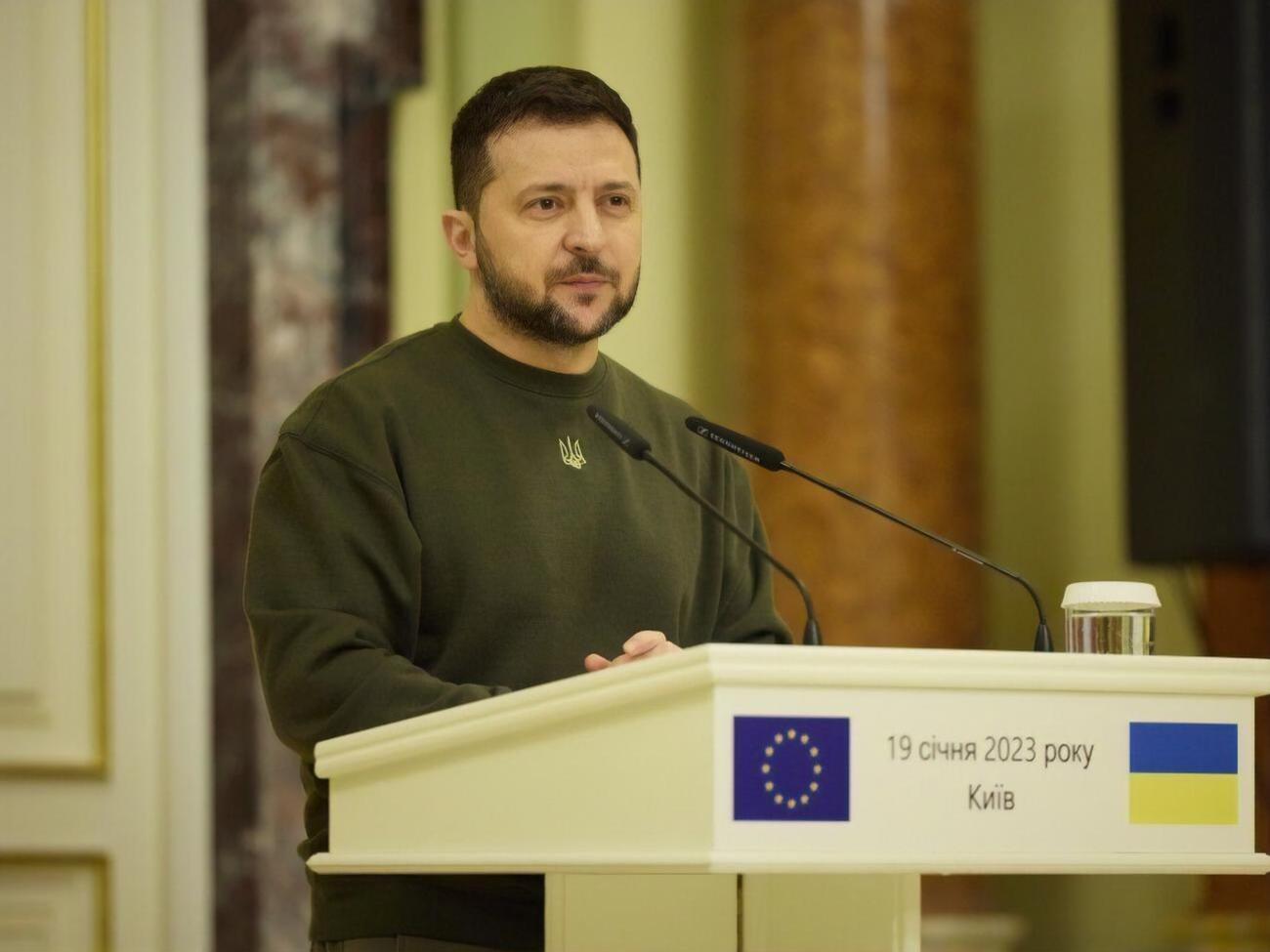 Зеленский: Есть государства, которым низкий поклон, потому что они отдают свое все, все, что у них есть, ради того, чтобы мы сохранили свое, в частности, наших людей