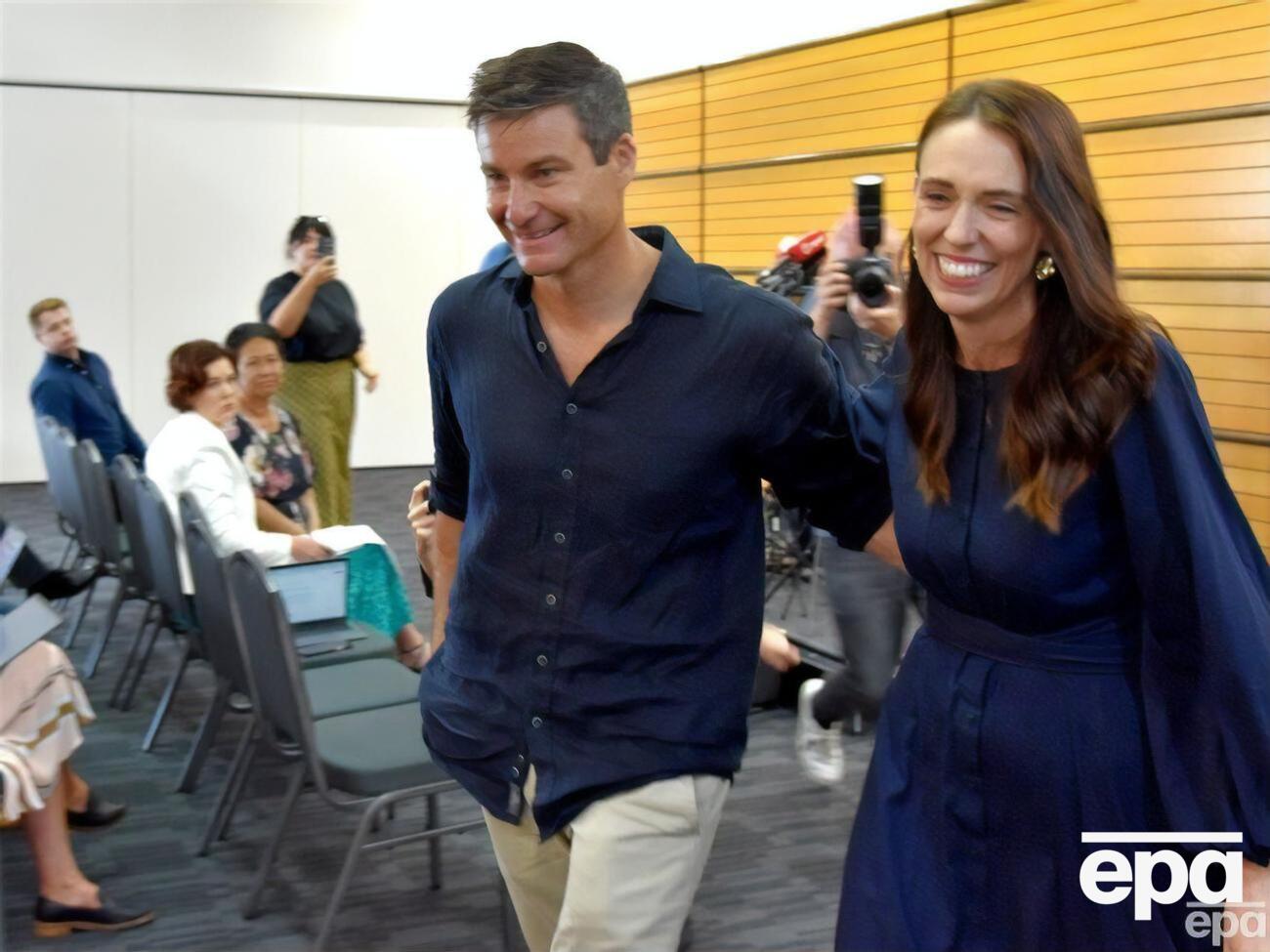 Ардерн и Гайфорд воспитывают четырехлетнюю дочь