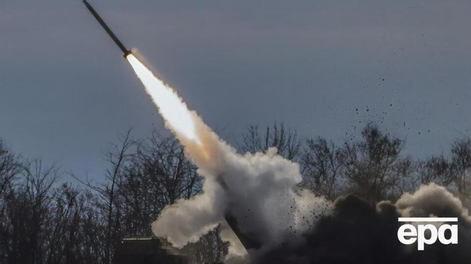 Українські ракетні війська й артилерія вчора вразили п'ять районів зосередження живої сили й військової техніки ворога