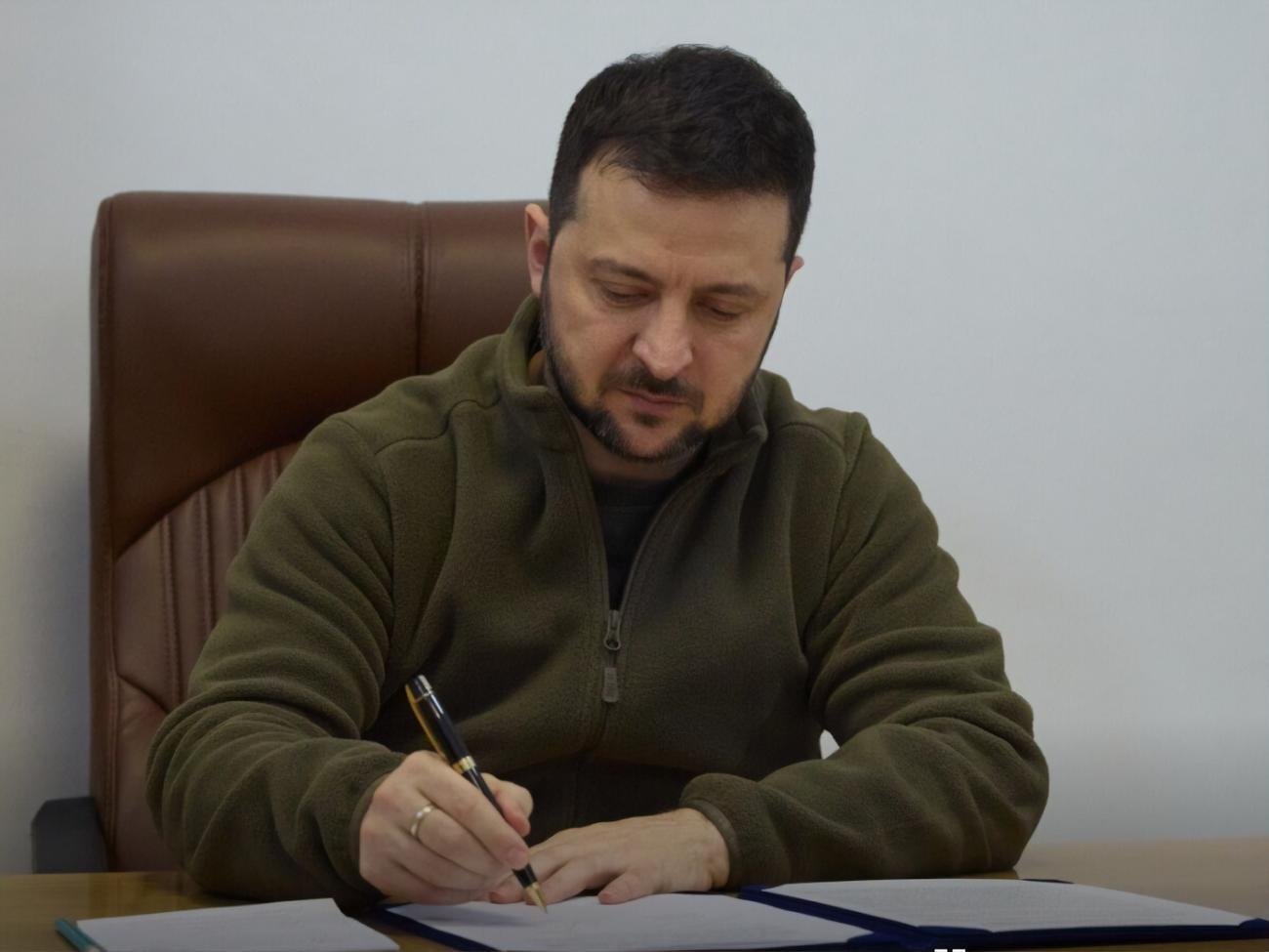 Зеленский создал военную администрацию в Олешках