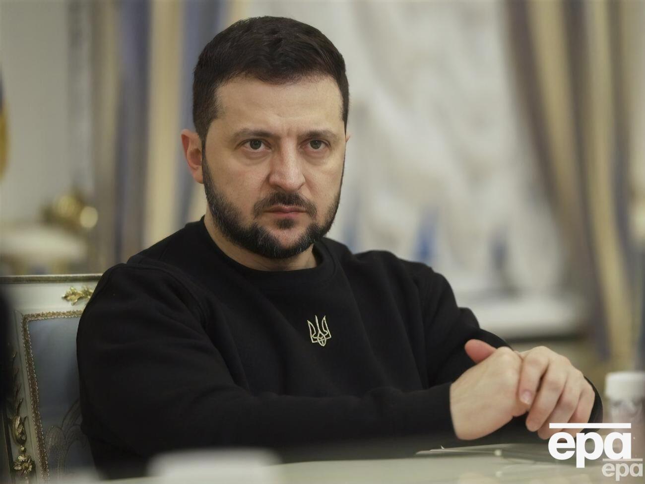 Зеленский третий раз продлил безвиз для британцев