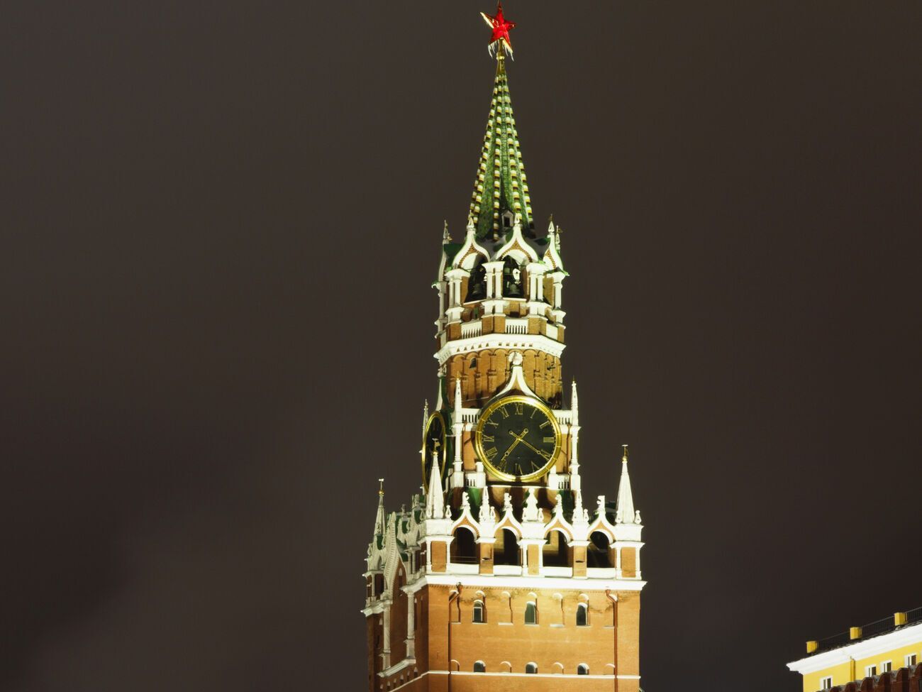 ВСУ "просто не могут не пойти" на Москву, отметил Пугачев