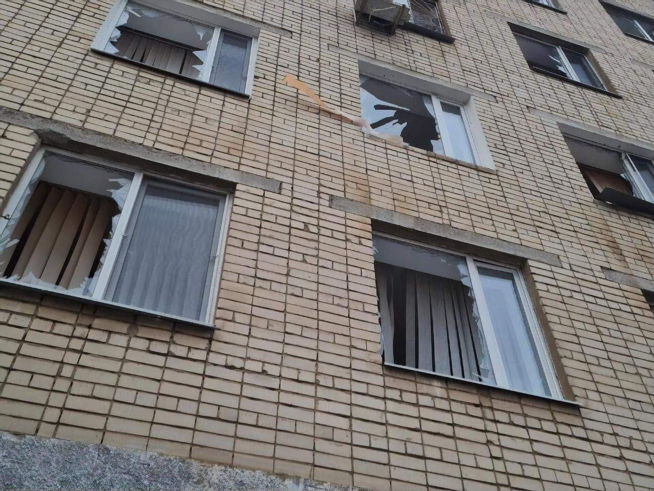 Россияне продолжают активно обстреливать Херсон и область