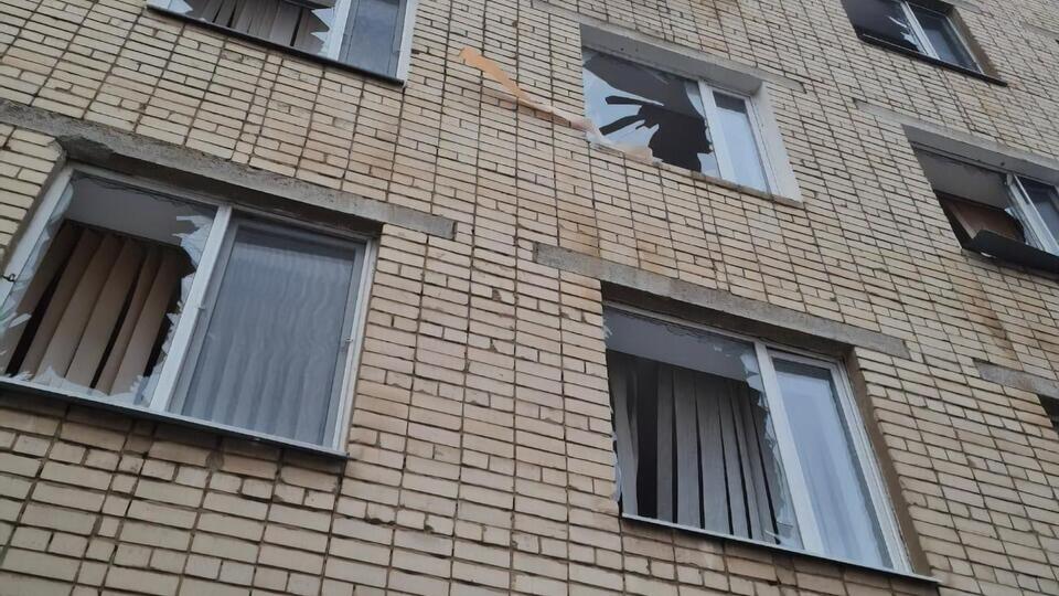 Росіяни й далі активно обстрілюють Херсон та область