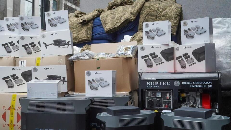 У "Метінвесті" зазначили, що техніка поїде на найважчі напрямки українського фронту – у Бахмут і Соледар