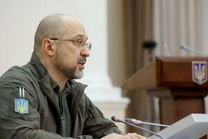 Поточний тиждень "надзвичайно продуктивний з погляду нових пакетів військової допомоги для України", зазначив 20 січня Шмигаль