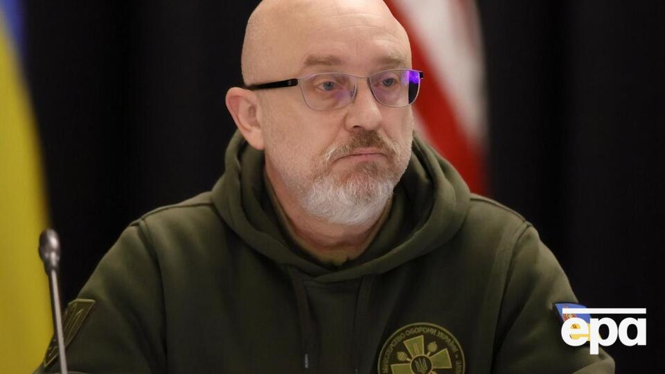 Свободный мир поддерживает Украину, отметил Резников