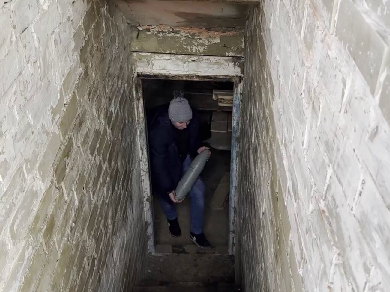 Все содержимое тайника вывезли и передали на нужды 113-й отдельной бригады территориальной обороны ВСУ, отметил&nbsp;Задоренко