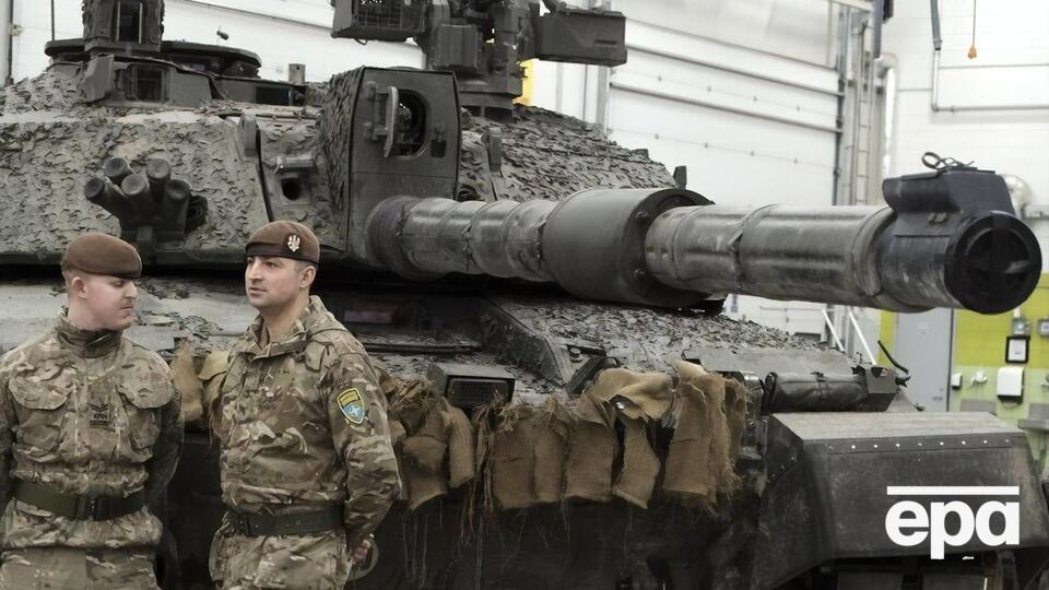 Танки Challenger 2 вже готують для від'їзду в Україну, повідомив посол