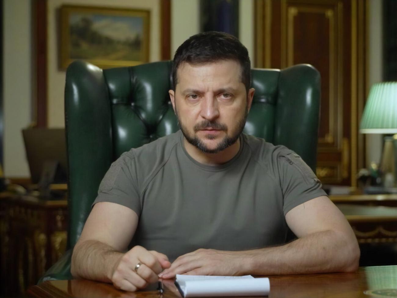 Зеленский перечислил фамилии всех погибших в авиакатастрофе