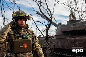 Українські військові відбивають атаки загарбників на сході країни