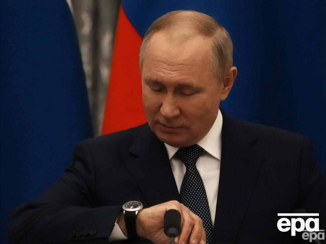 Путин находится у власти в РФ с 2000 года