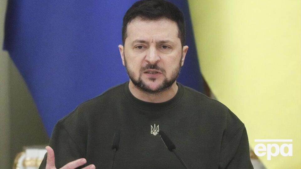 Зеленський: Зараз основна увага – це питання оборони, зовнішньої політики, війни. Але це не означає, що я не бачу й не чую, що говорять у суспільстві