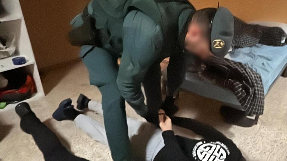 Сообщается об аресте 27 человек