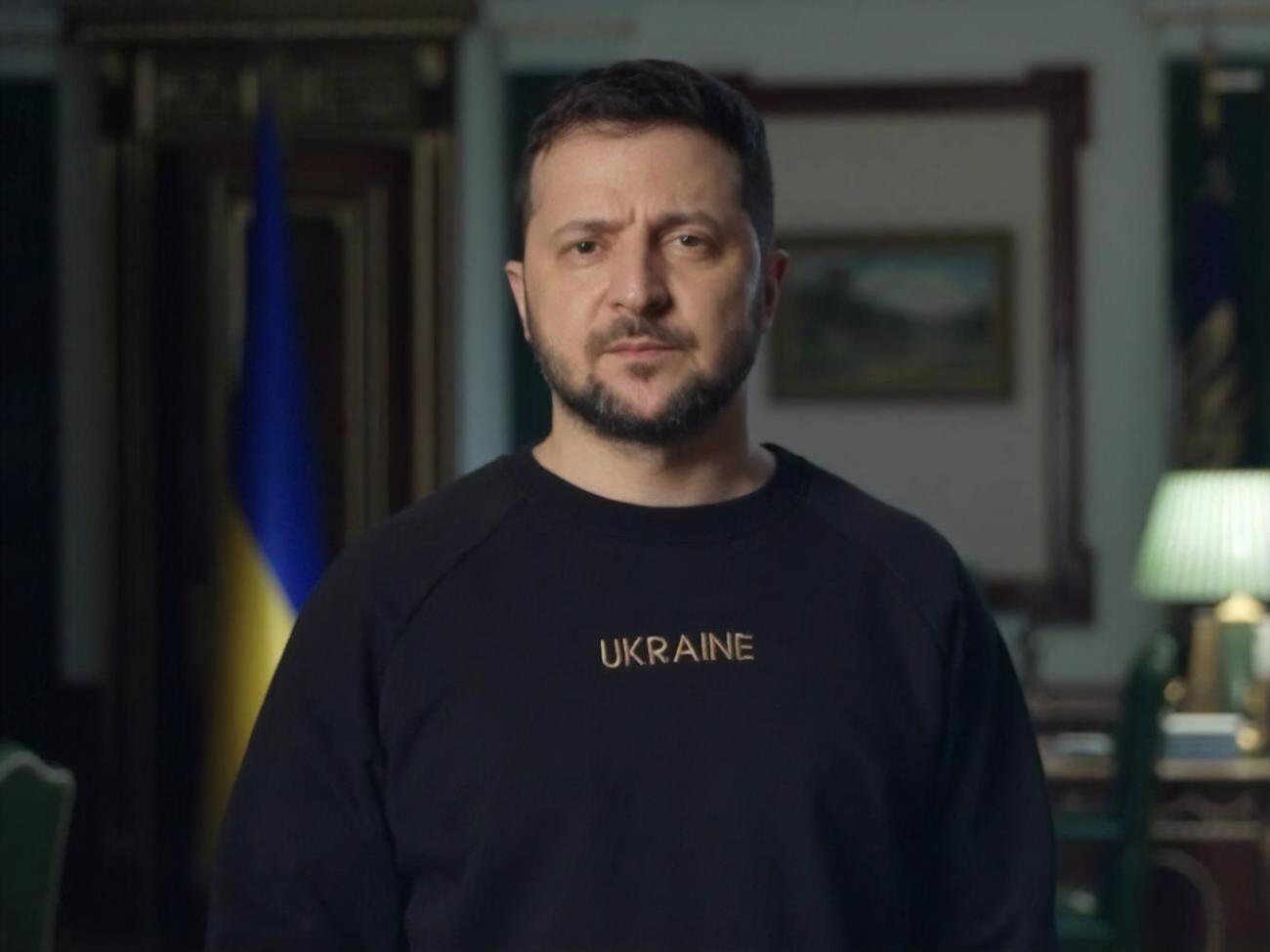 Зеленский:&nbsp;Конечно, Украине нужны&nbsp;дальнего действия ракеты. Серьезное оружие. Чтобы они не били по нашим городам &ndash; а мы достать до них не можем