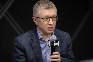 Журналисты-расследователи воюют на своем фронте – против коррупции во власти. И во время войны это не менее важно