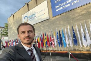 Лукеря сообщил, что решение об увольнении принял еще в начале года