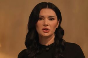 За даними ЗМІ, підозру Панченко повідомлено за поширення виправдань збройної агресії Росії