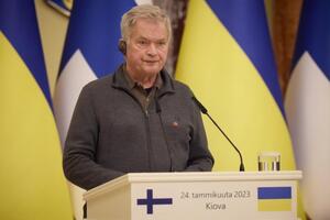 Среди более чем 10 стран Европы, у которых есть танки Leopard, Финляндия имеет "уникальное положение", отметил Нийнисте