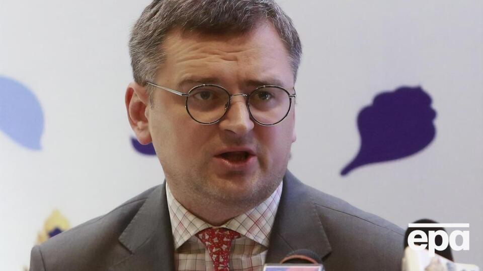 Кулеба: Поки російські представники й далі імітували дипломатію, Кремль потихеньку нарощував свої військові сили