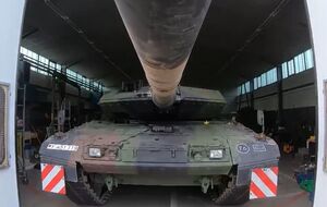 Арендованные Leopard 2 стоят на вооружении 414-го танкового батальона, базирующегося в ФРГ, отметили СМИ