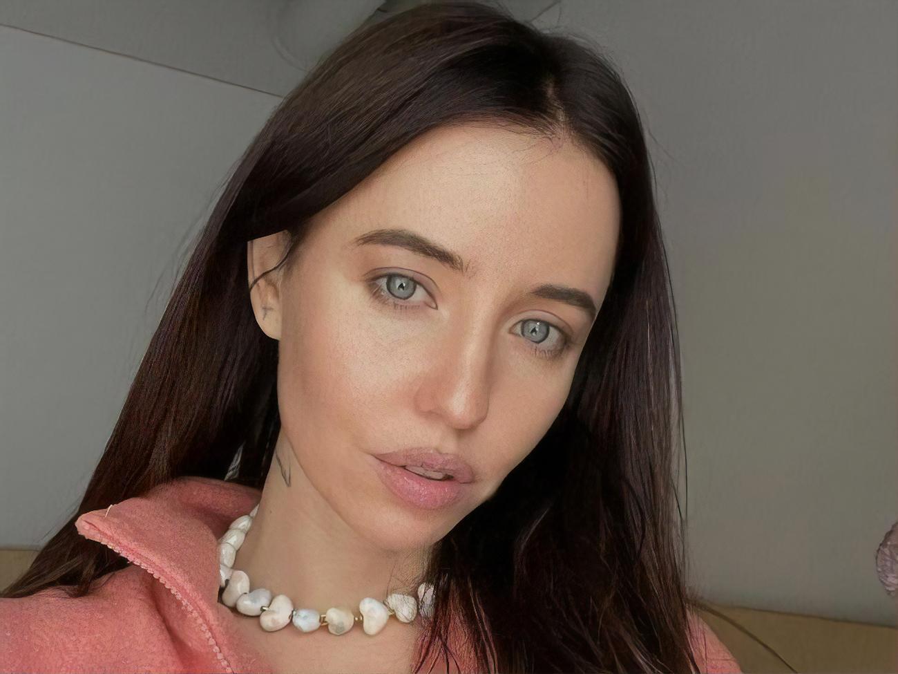 Дорофеева готовит премьеру песни