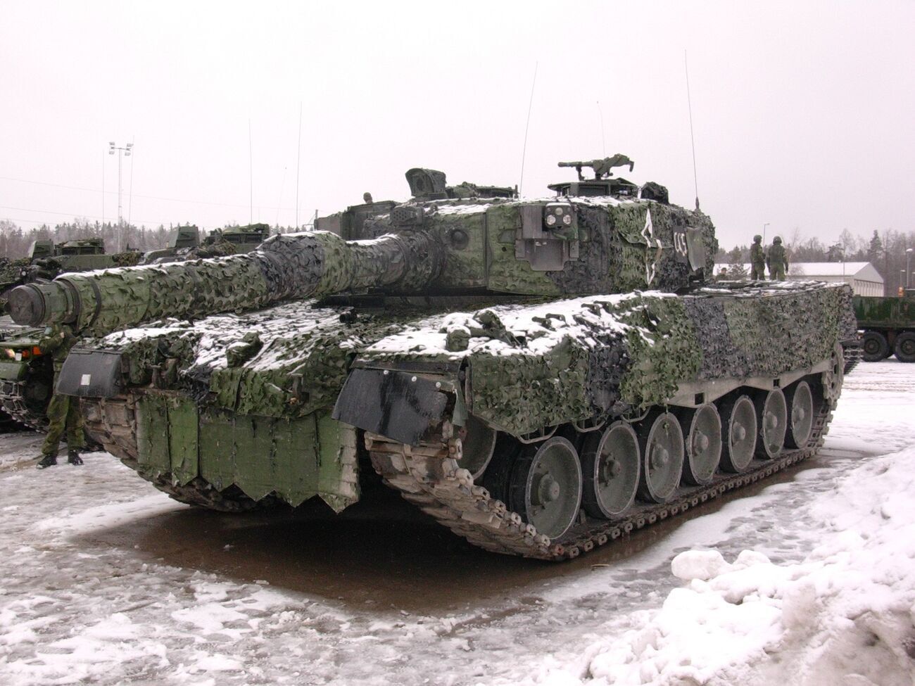 Stridsvagn 122 – шведський основний бойовий танк, створений на базі Leopard 2
