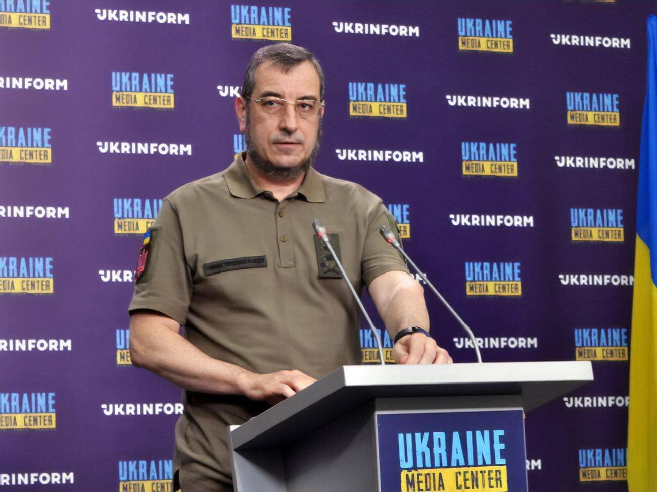 Скібіцький зазначає, що росіяни здатні зібрати велику кількість живої сили, але у них є проблеми з її навчанням і розміщенням, а також дефіцит техніки