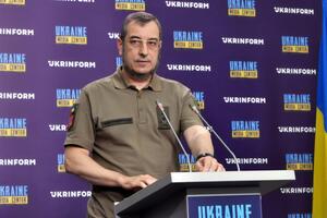 Скібіцький зазначає, що росіяни здатні зібрати велику кількість живої сили, але у них є проблеми з її навчанням і розміщенням, а також дефіцит техніки