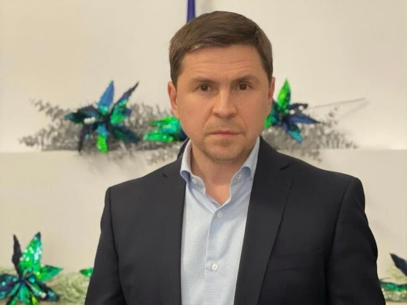 Подоляк напомнил, что РФ атакует Украину танками уже почти год