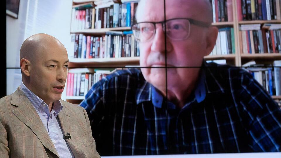 Пионтковский: Единственное, что мне представляется наиболее вероятным, как и большинству военных экспертов, – попытка взять Бахмут. Но это под большим вопросом