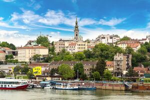 Сербия не присоединялась к западным санкциям против РФ, так как это не отвечало ее интересам, объяснил глава сербского МИД