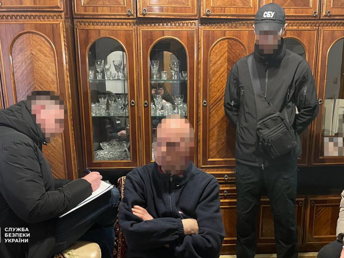 Во время обысков СБУ изъяла телефон и компьютерную технику с доказательствами противоправной деятельности