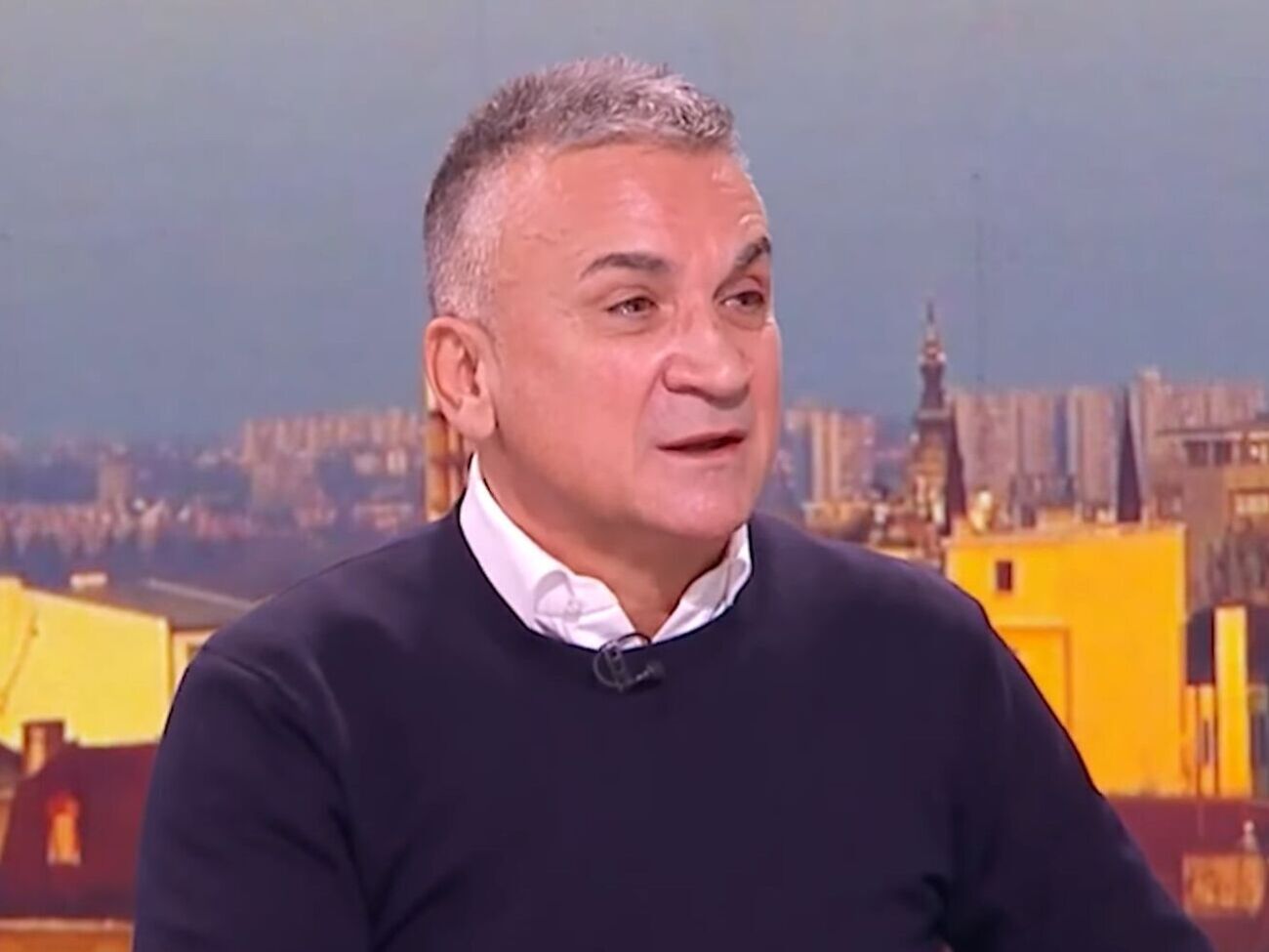 Джокович-старший позировал вместе с пророссийскими фанатами