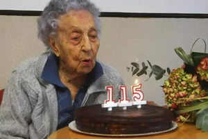 115-летняя долгожительница ведет Twitter