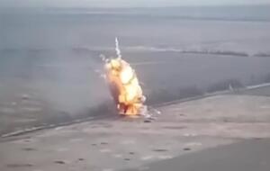 Украинские воины ежедневно уничтожают танки и другую технику оккупантов